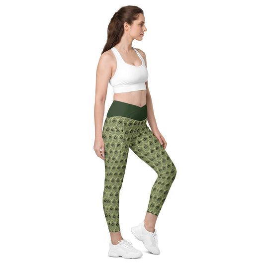 beYantra Peacock Feathers Crossover Leggings with Pockets – Elegance and Versatility - beYantra